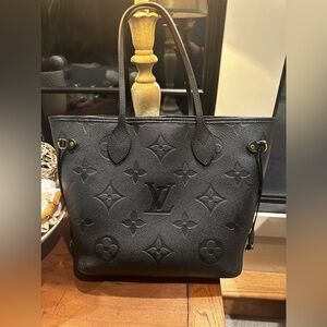 AUTHENTIC LOUIS VUITTON GIANT MONOGRAM NEVERFULL